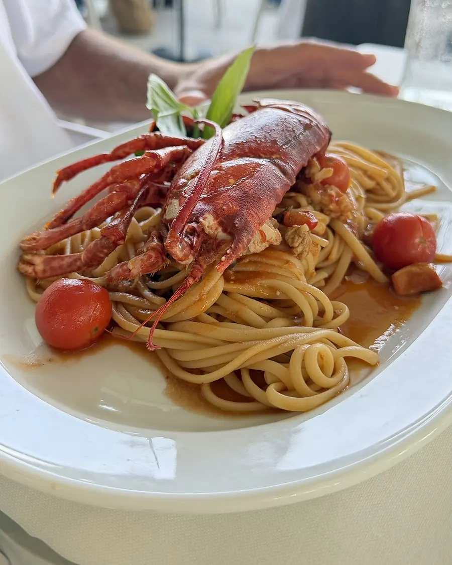 Linguine amb llamàntol i tomàquets cherry